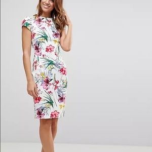 NWT ASOS Paper Dolls Pleated White Tropical Floral Dress size 4